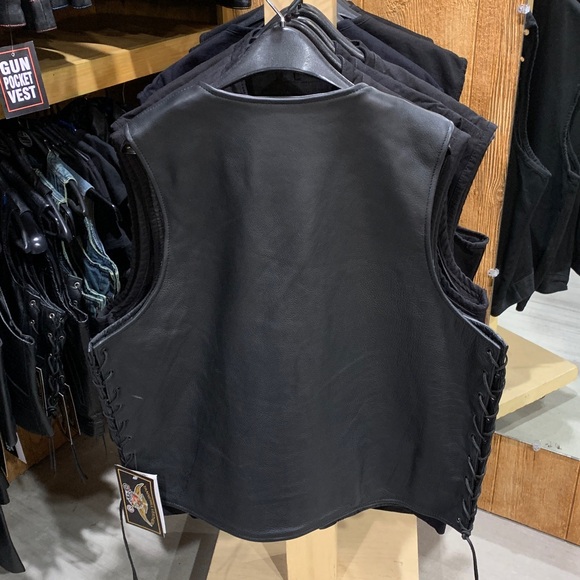 Men’s Conceal Carry Leather Vest with Side Laces - Picture 3 of 3